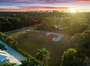 157 Center St, Naples, FL 34108