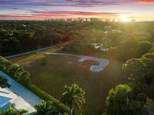 157 Center ST, NAPLES, FL 34108