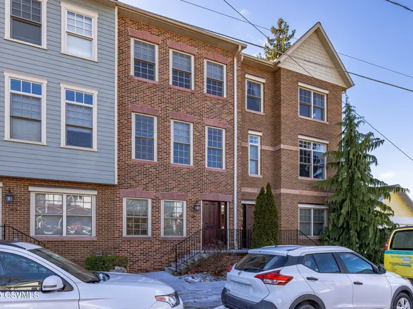 105 Jacobs Landing Way, Danville, PA 17821