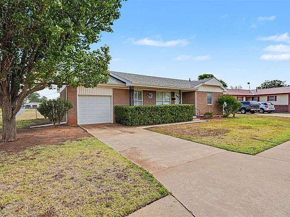 4th image of 1213 Karen Dr