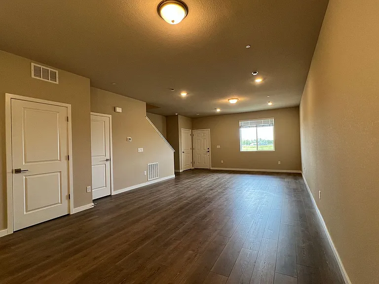 2866 S Flat Cir — Photo 3