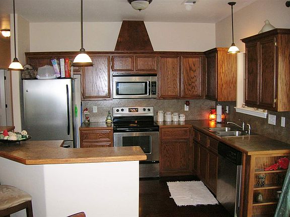 5th image of 153 W Pine Dr