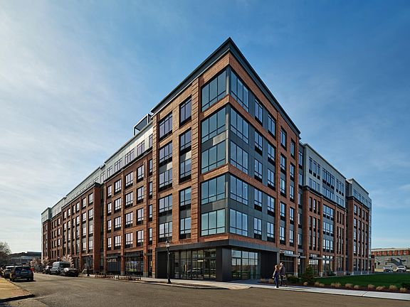 2nd image of 49 Fisk St #337