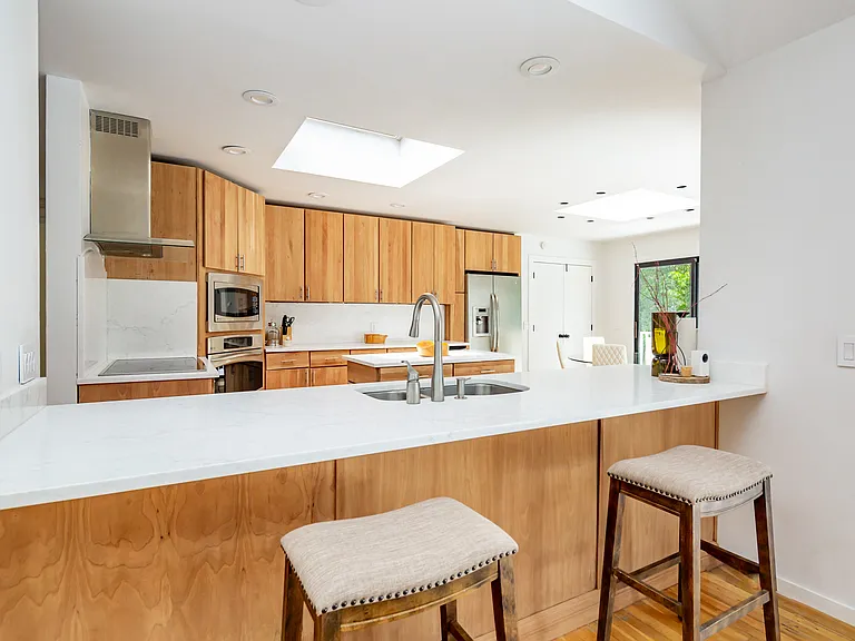 404 Water Mill Towd Rd — Photo 12