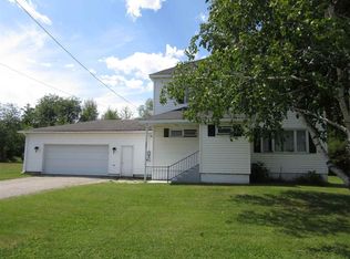 229 N 5th St, Manistique, MI 49854