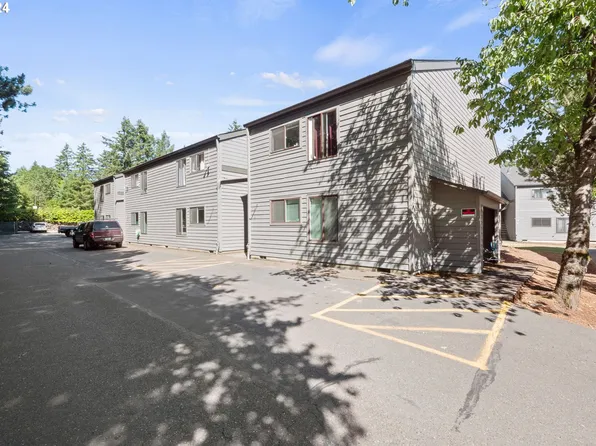6745 SW Scholls Ferry Rd APT 17, Beaverton, OR 97008