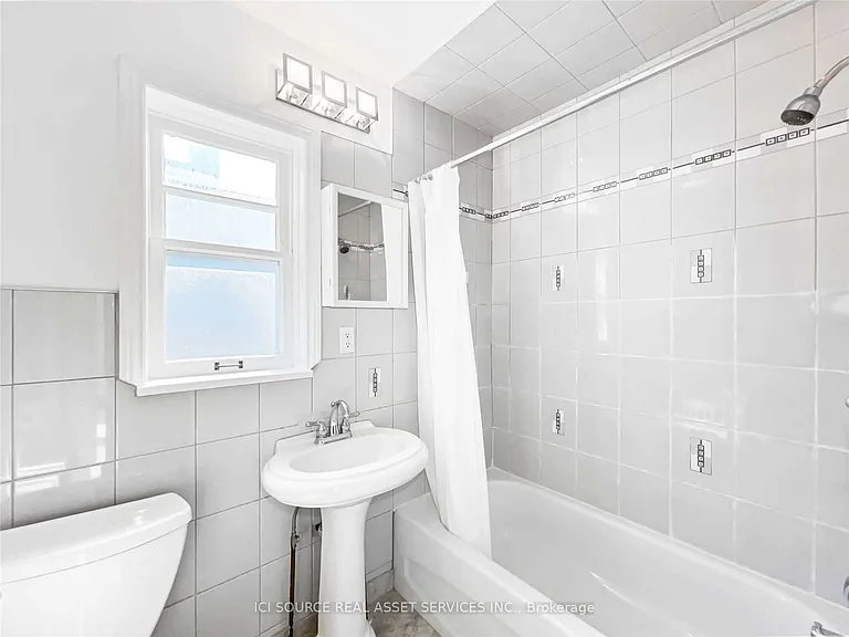 116 Eastwood Rd #2 — Photo 18