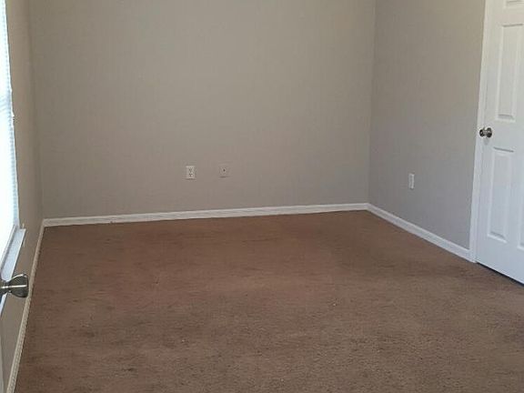 5th image of 1010 Park Central Cir
