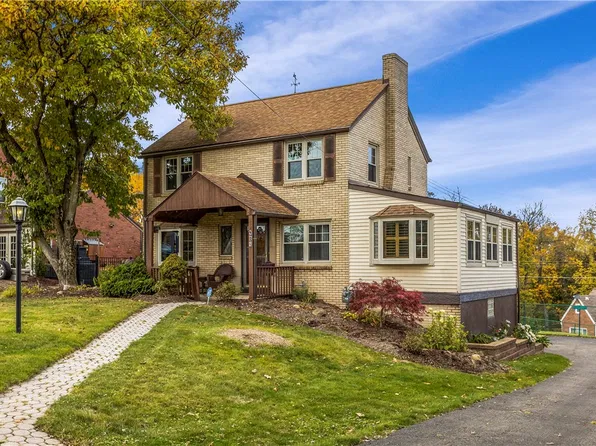 935 Irwin Dr, Pittsburgh, PA 15236