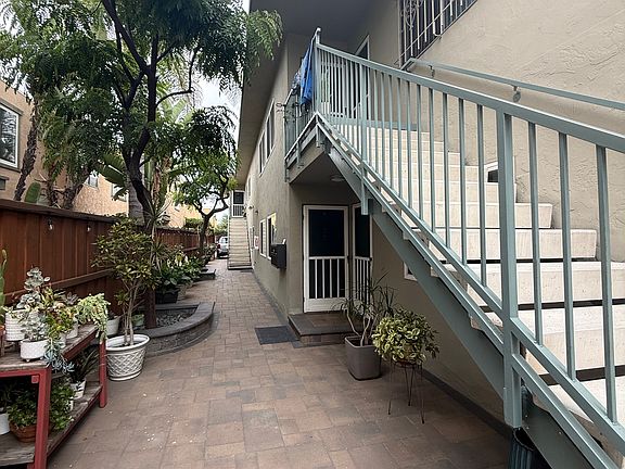 4th image of 4069 Marlborough Ave #1