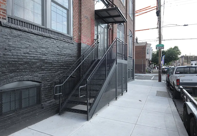 1901 E Willard St #103 — Photo 20