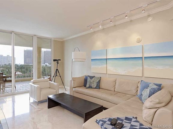 4th image of 9751 E Bay Harbor Dr #6B