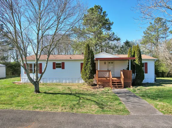 241 Hunt Ln, Benton, TN 37307