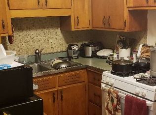 607 Jungles Ave, Aurora, IL 60505