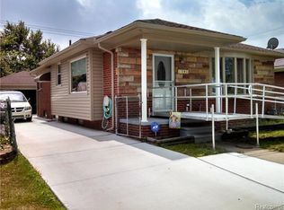 1791 Stewart Ave, Lincoln Park, MI 48146