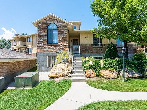 1st image of 1099 E Brigadoon Ct