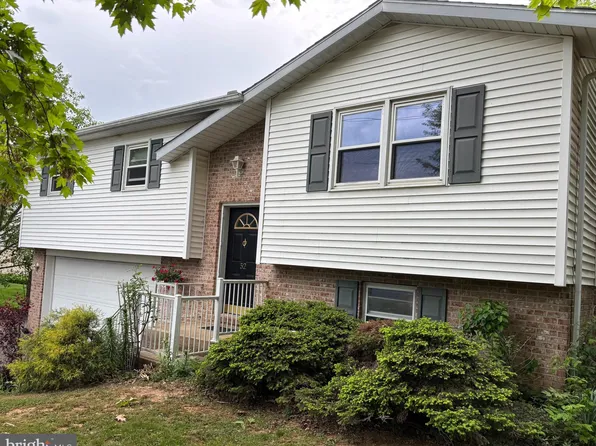 52 Green Acre Rd, Lititz, PA 17543