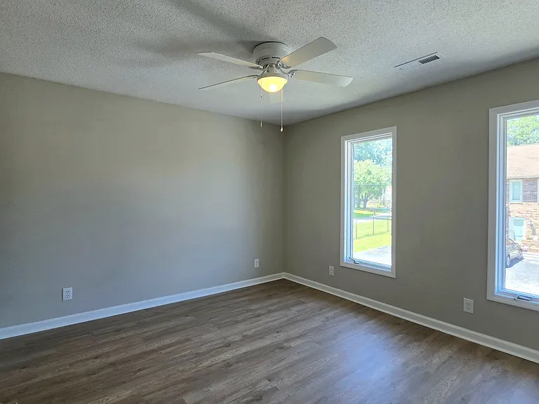409 Garden Dr #110A — Photo 8