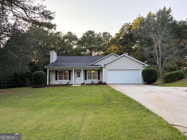1447 Millstone Ct, Bethlehem, GA 30620