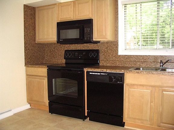 New Eat in Kitchen