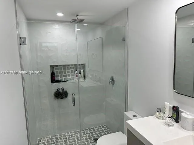 5401 Collins Ave #128 — Photo 44