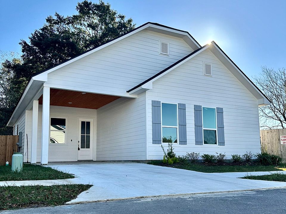 1st image of 127 Santa Marta Dr