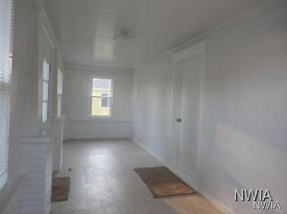 2nd image of 409 E 20th St