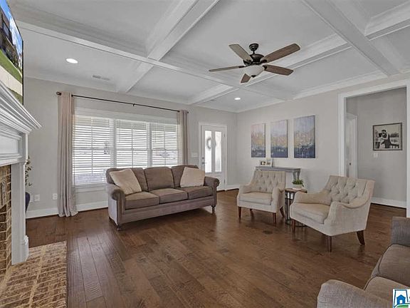 5th image of 6027 Clubhouse Dr