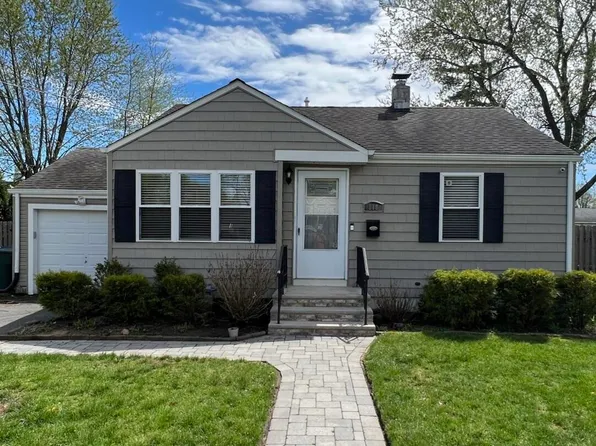 118 Peach Street, Tinton Falls, NJ 07724