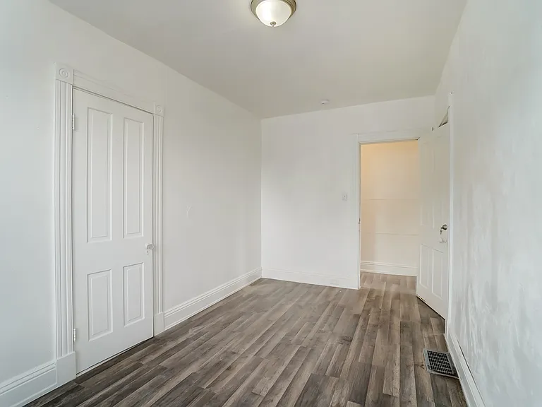 1768 Williams Ave — Photo 22