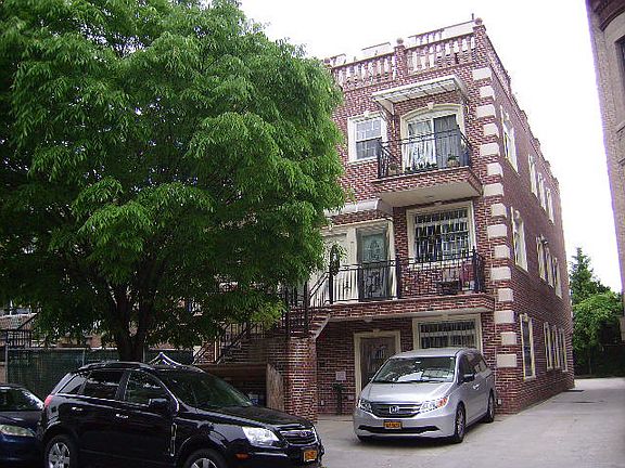 2nd image of 189 Bay 23 St