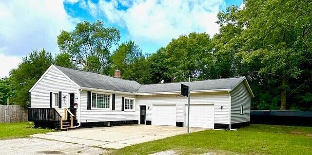 1st image of 1940 E Isabella Ave