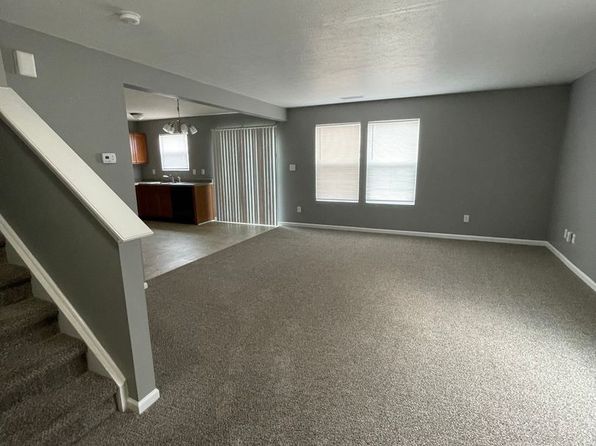 8107 Gathering Ln