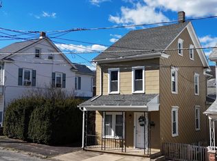 1231 W Pine St, Coal Township, PA