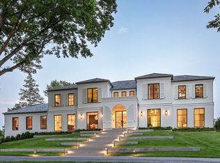 11 Tokeneke Trl, Darien, CT 06820