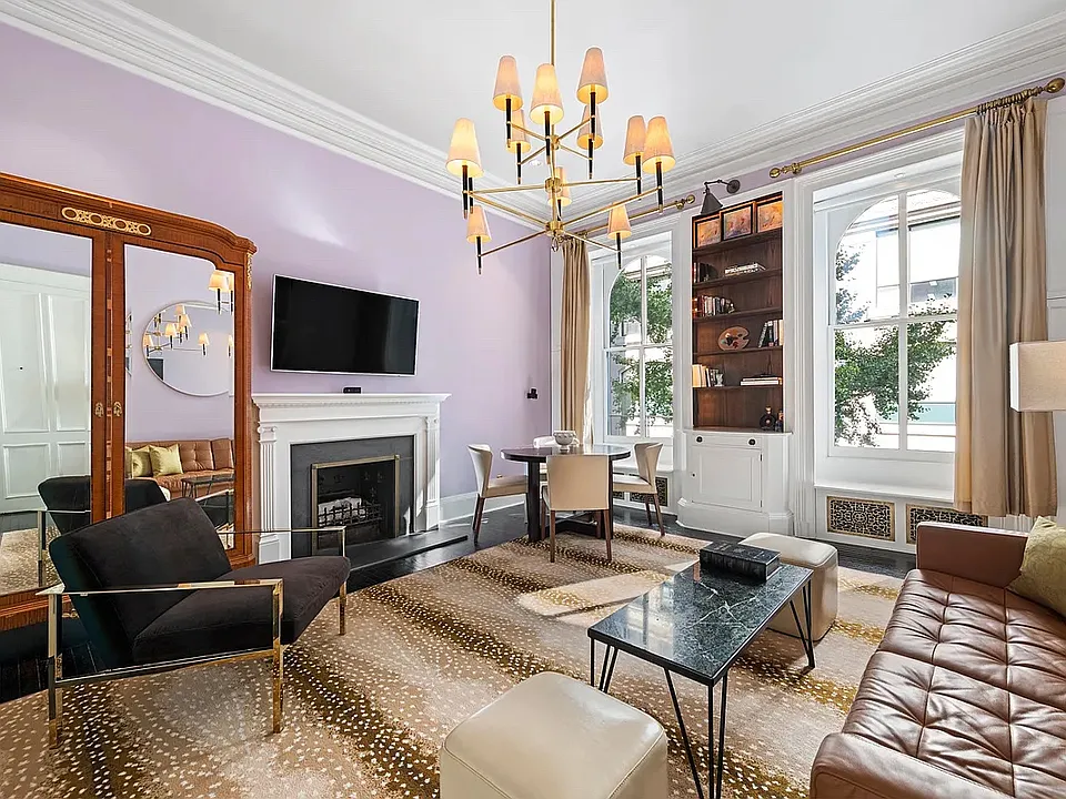 2 E 12th St #6