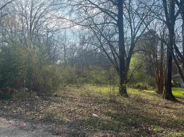 Rock St, Malvern, AR 72104