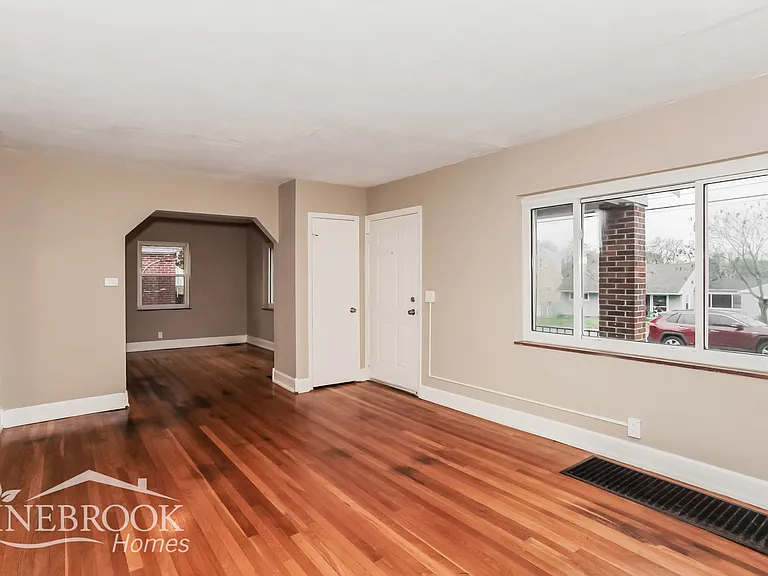 3184 W Tower Ave — Photo 4