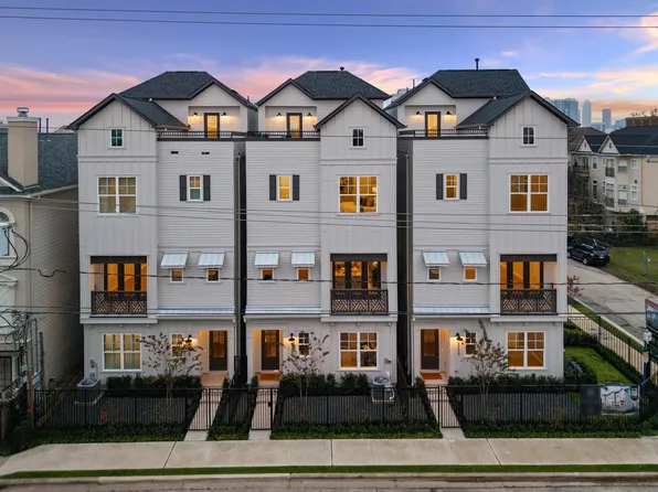 4028 Blossom St, Houston, TX 77007