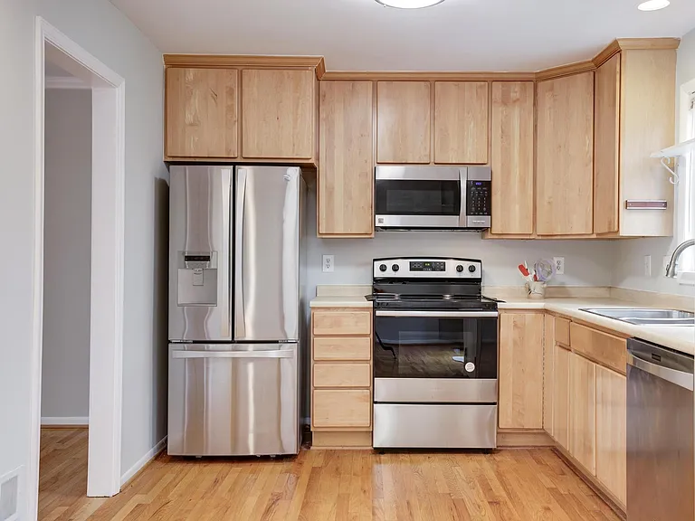 9823 Saint Cloud Ct — Photo 19