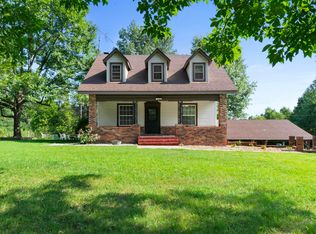 5025 Leonard Futrell Rd, Paducah, KY 42001