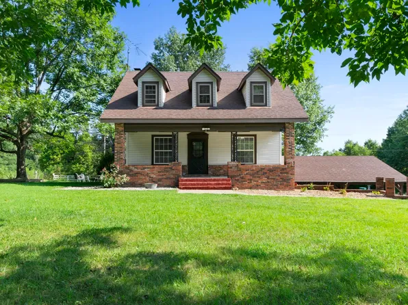5025 Leonard Futrell Rd, Paducah, KY 42001