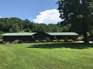 896 Snyder Run Rd, Horner, WV 26372