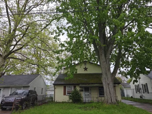 176 S Logan St, Elyria, OH 44035