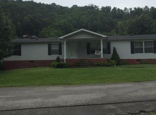 13 Seaboard Dr, Whitesburg, KY 41858