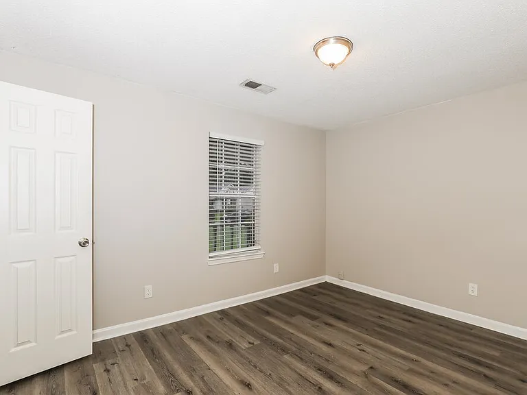 1573 Glynn Ct — Photo 14