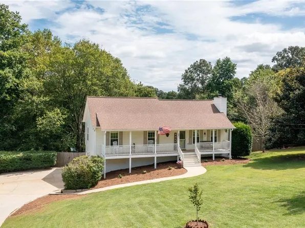 641 Cartersville St, Ball Ground, GA 30107