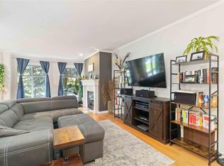898 Vernon Ave #206, Saanich, BC V8X2W6