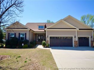 2520 Thorngrove Ct, Fayetteville, NC 28303