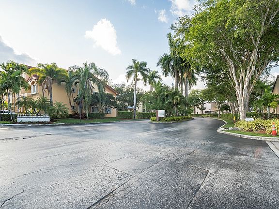 4th image of 21212 Harbor Way APT 146